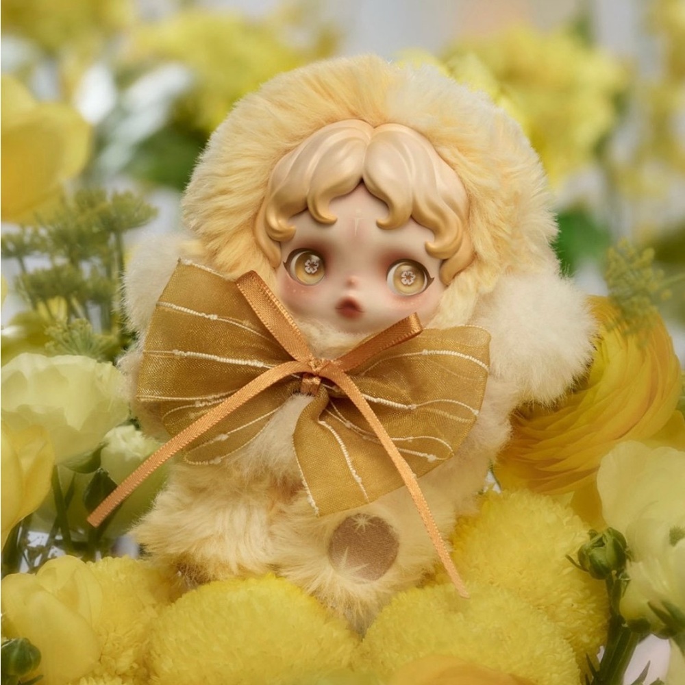 Pop mart skull panda plush- dawn